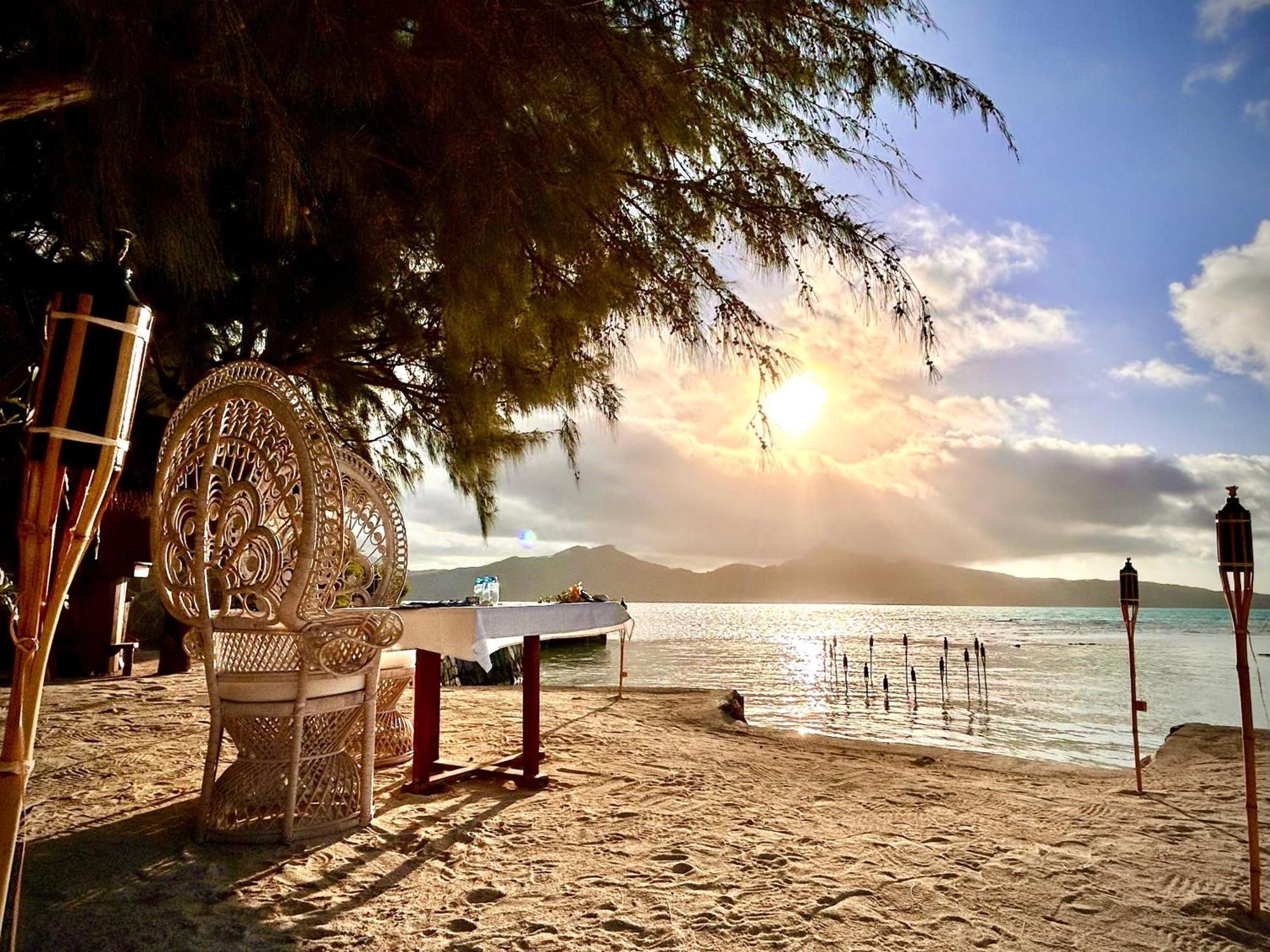 Hotel Eden Private Island Tahaa Patio  Exterior foto