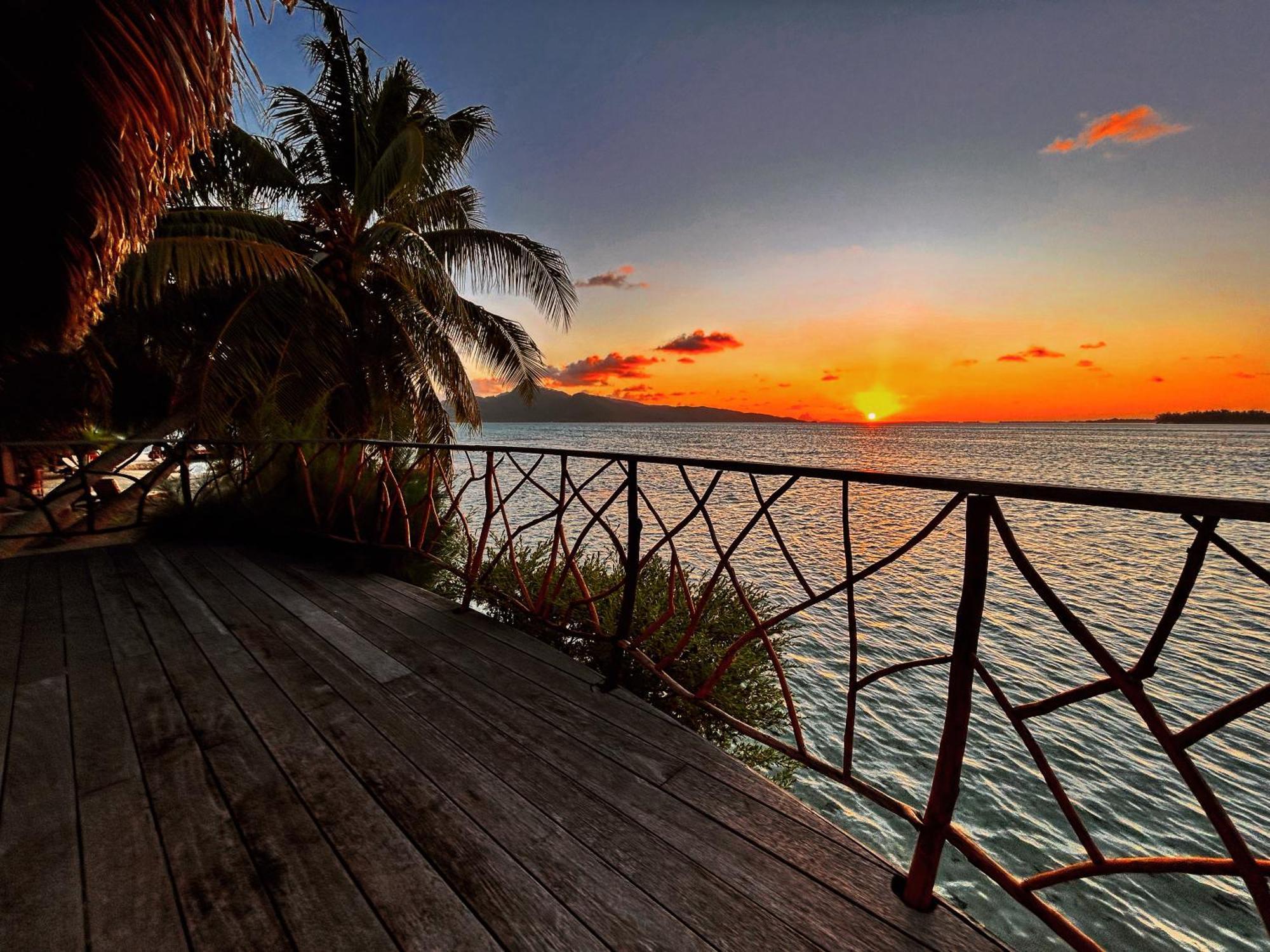 Hotel Eden Private Island Tahaa Patio  Exterior foto